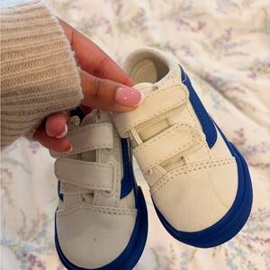 Vans Kids Sneakers in Cream and Blue